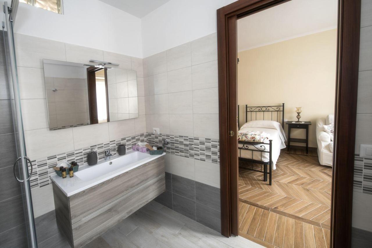 Bed & Breakfast Vacanze Romane Extérieur photo