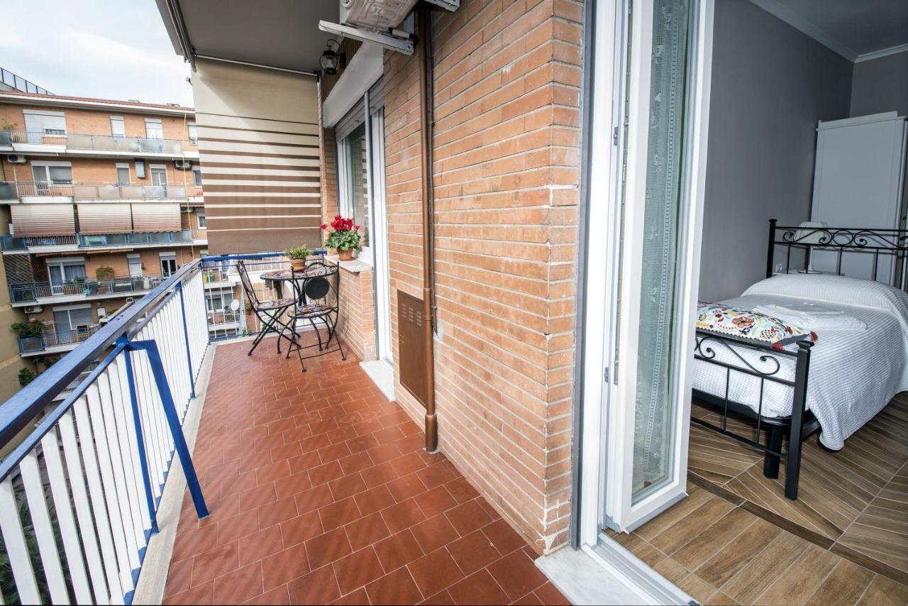 Bed & Breakfast Vacanze Romane Extérieur photo